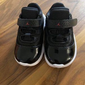 Jordan AJ 11 CMFT Low